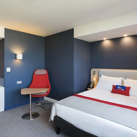 Express - Paris - Cdg Airport By Ihg 3*