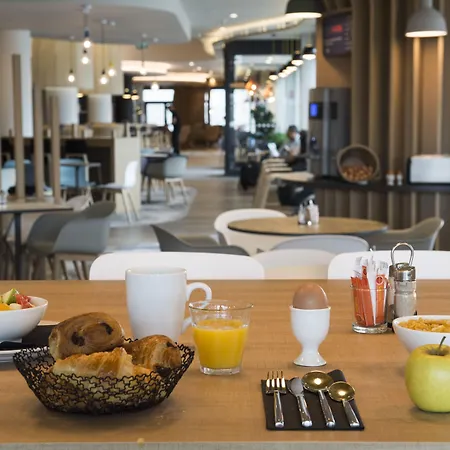 Express - Paris - Cdg Airport By Ihg 3*