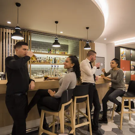 Express - Paris - Cdg Airport By Ihg