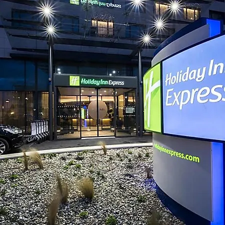 Hotel Express - Paris - Cdg Airport By Ihg 3*