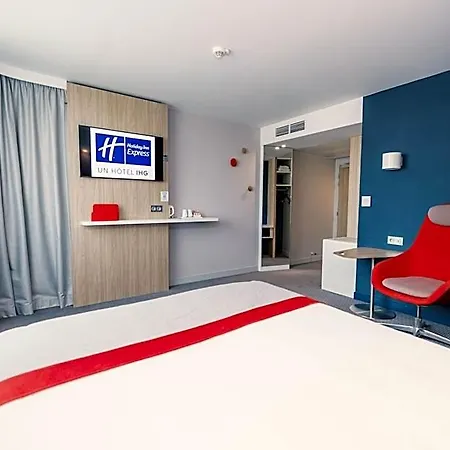 Express - Paris - Cdg Airport By Ihg 3*
