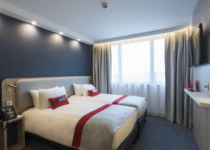 Express - Paris - Cdg Airport By Ihg 3*