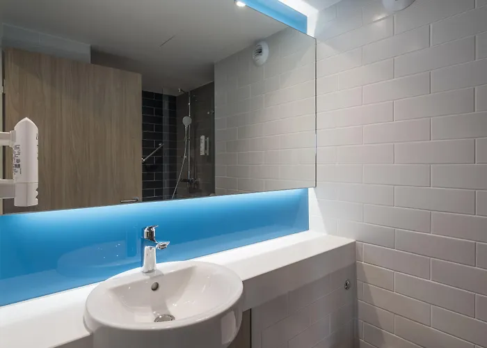 Express - Paris - Cdg Airport By Ihg