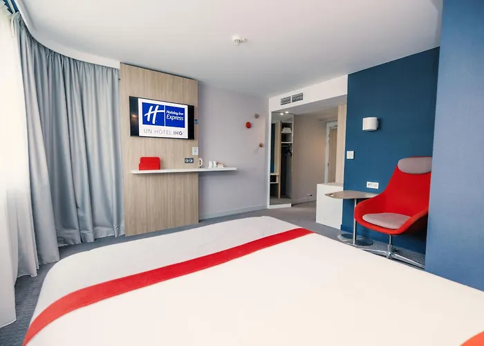 Express - Paris - Cdg Airport By Ihg 3*